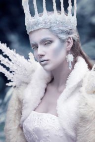 Snow Queen blond